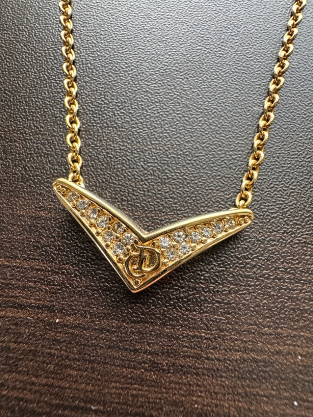 Christian Dior Vintage Gold Crystal V-Shaped Pendant Necklace - Picture 2 of 5